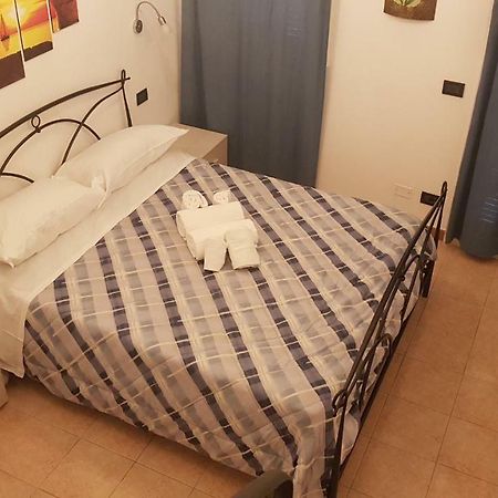 Vento Di Grecale Hotel Riomaggiore Bagian luar foto