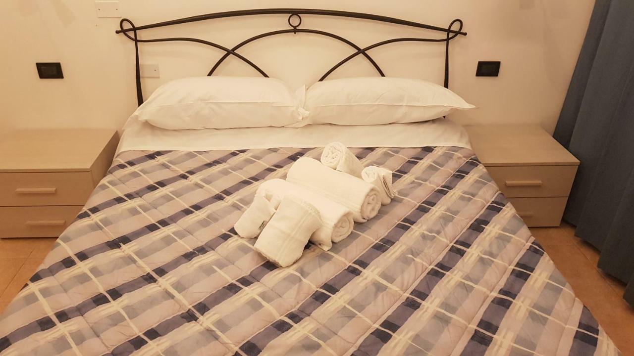 Vento Di Grecale Hotel Riomaggiore Bagian luar foto