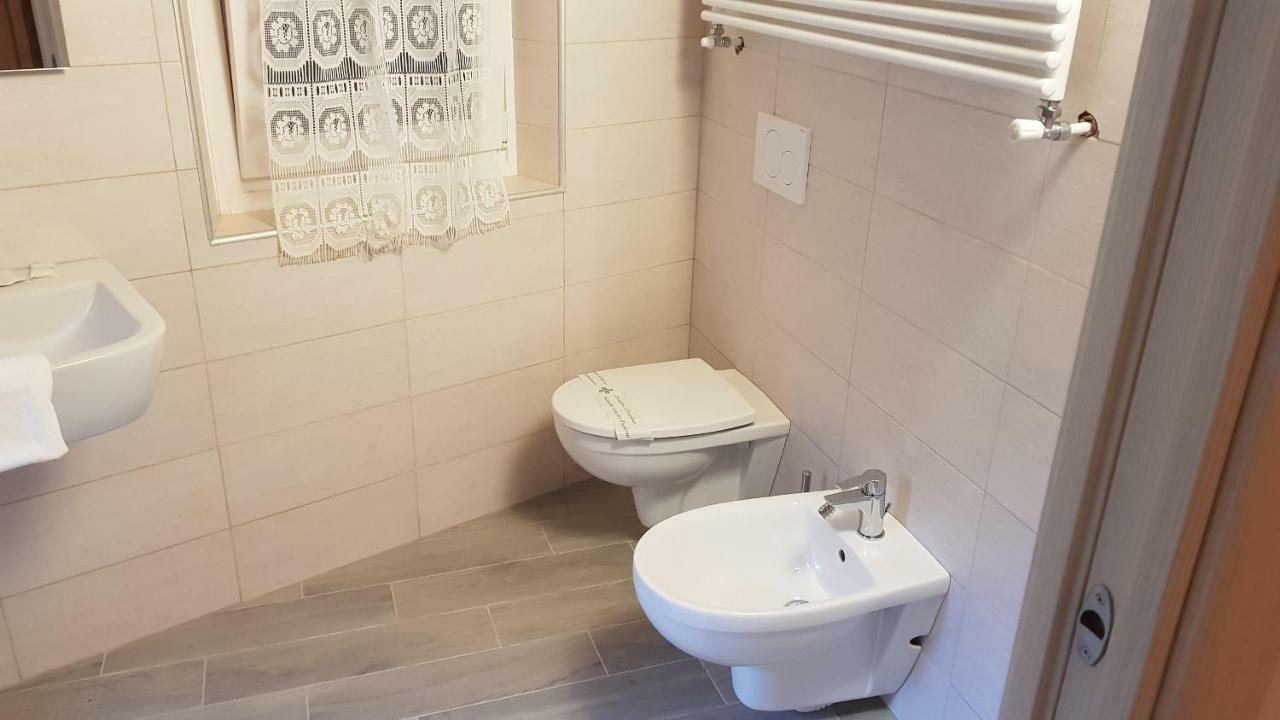 Vento Di Grecale Hotel Riomaggiore Bagian luar foto